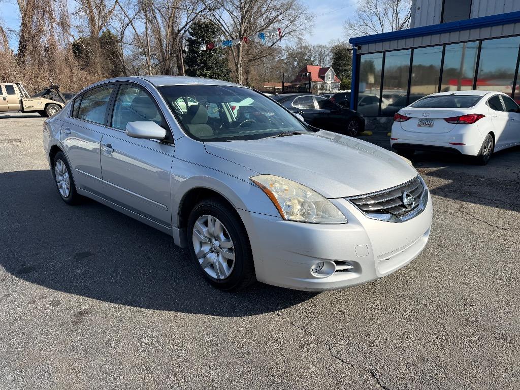 2012 Nissan Altima S's photo