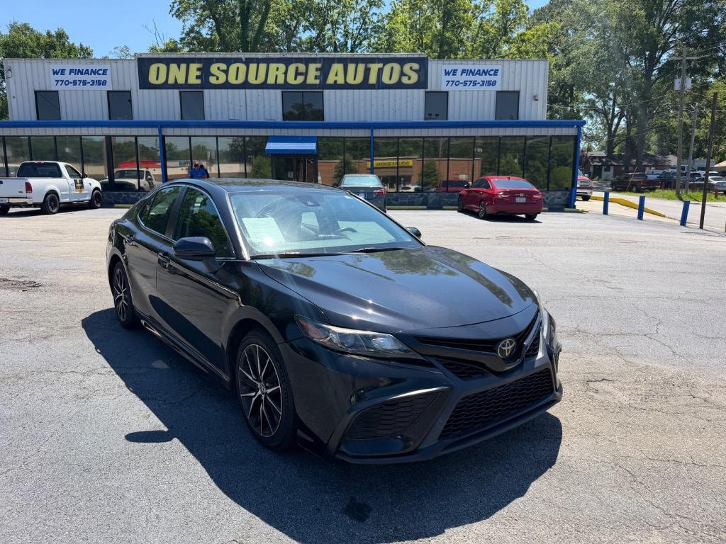 2021 Toyota Camry 2.5 Auto SE's photo