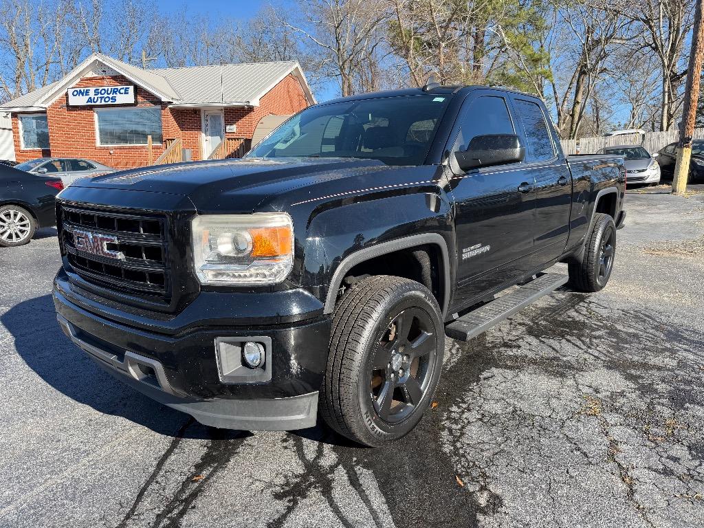 2015 GMC Sierra Base's photo
