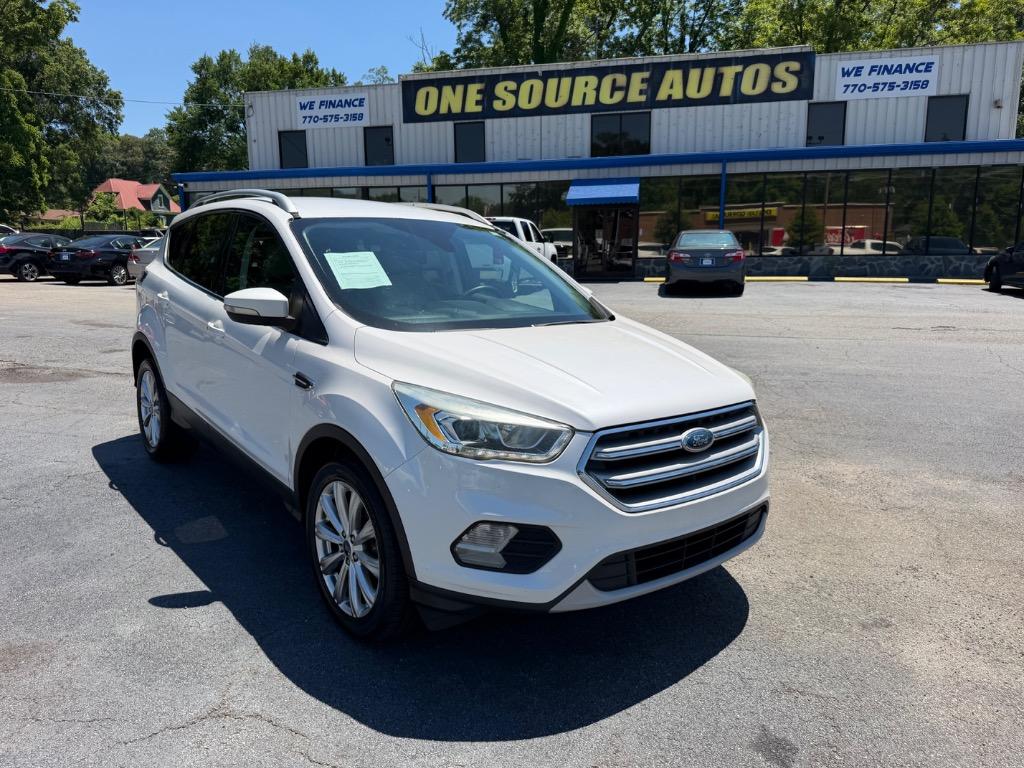 2017 Ford Escape Titanium's photo